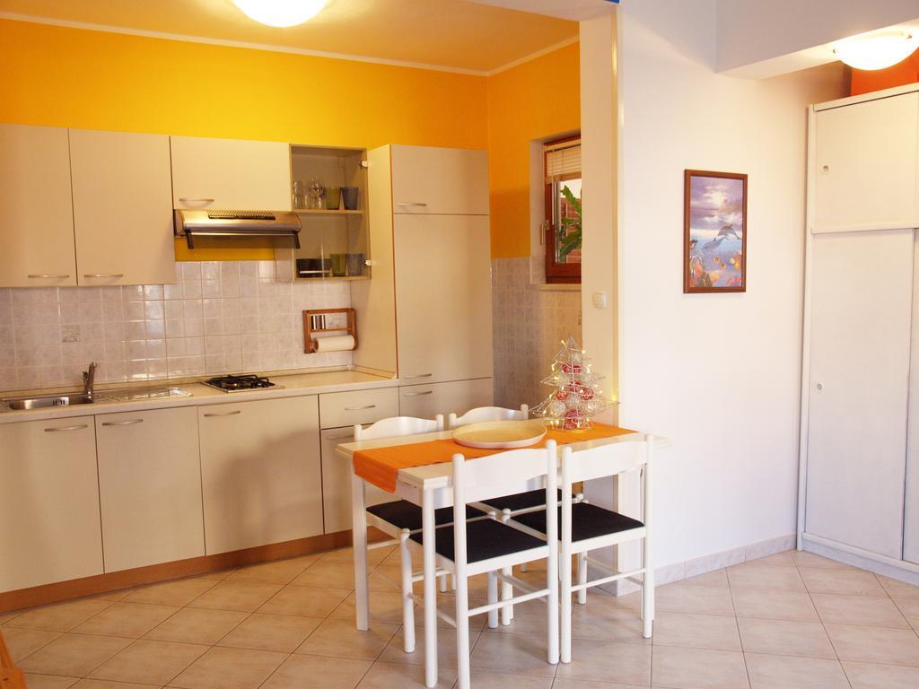 Family Friendly Apartments Pula Kamer foto