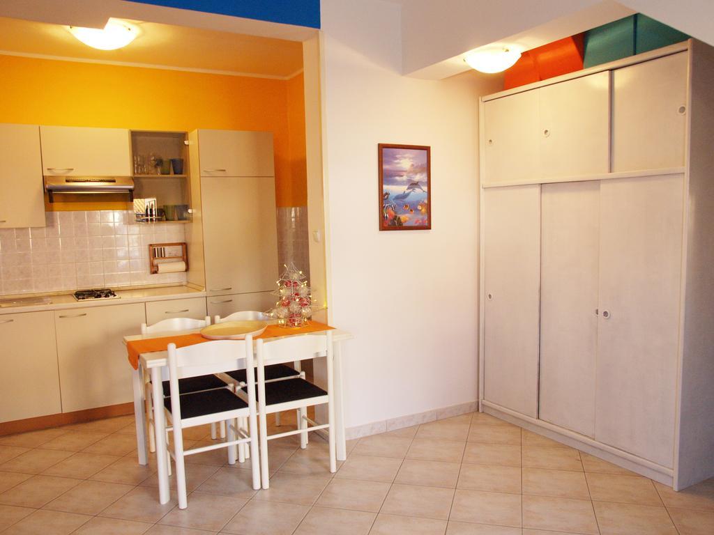 Family Friendly Apartments Pula Kamer foto