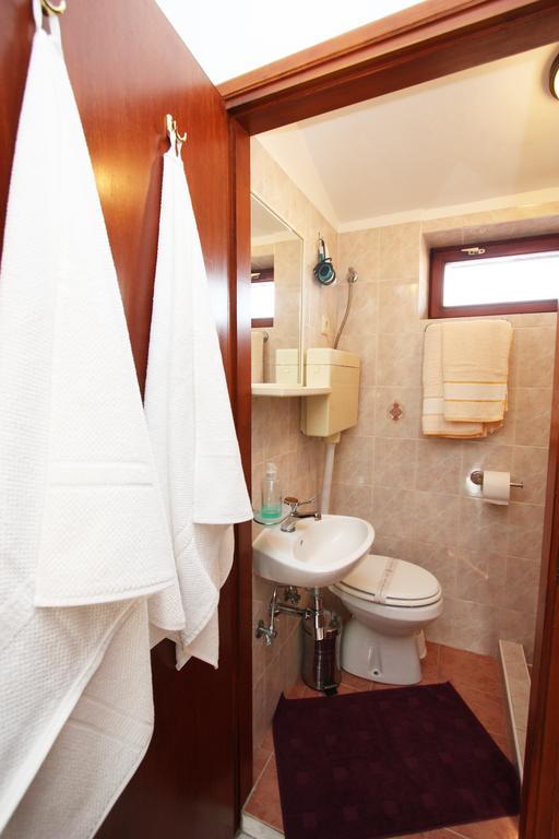 Family Friendly Apartments Pula Kamer foto