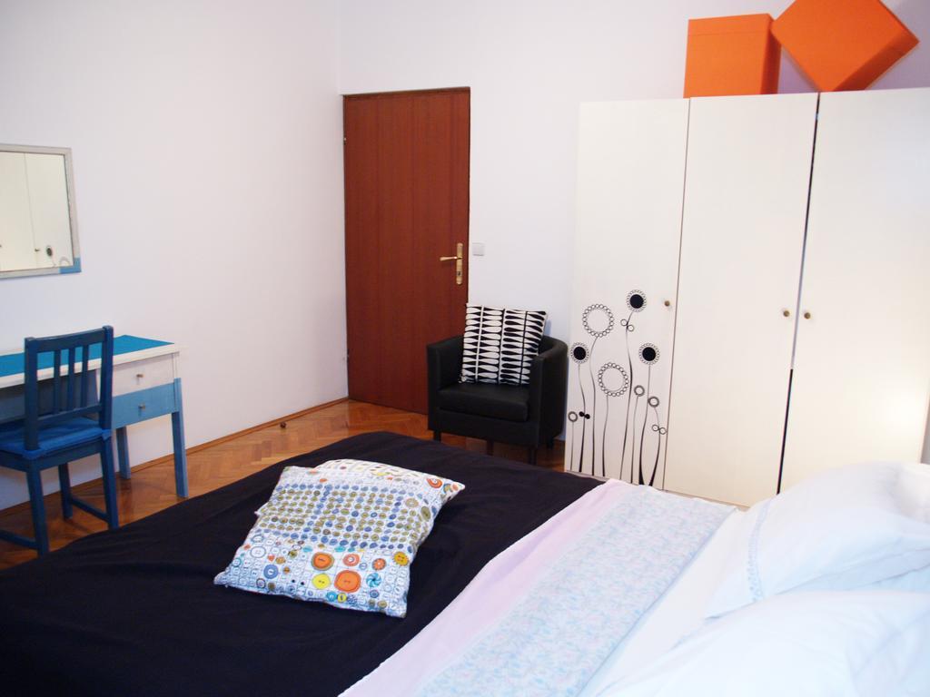 Family Friendly Apartments Pula Kamer foto